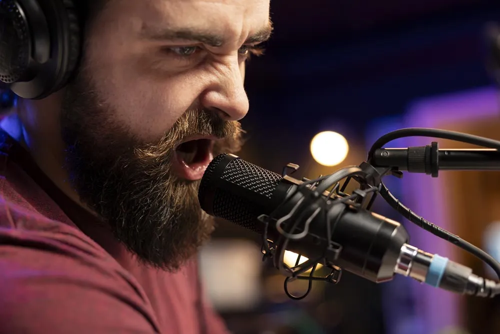 Agence professionnel pour la création et enregistrement de voix off et accompagnement audio pour applications mobiles ou audioguides